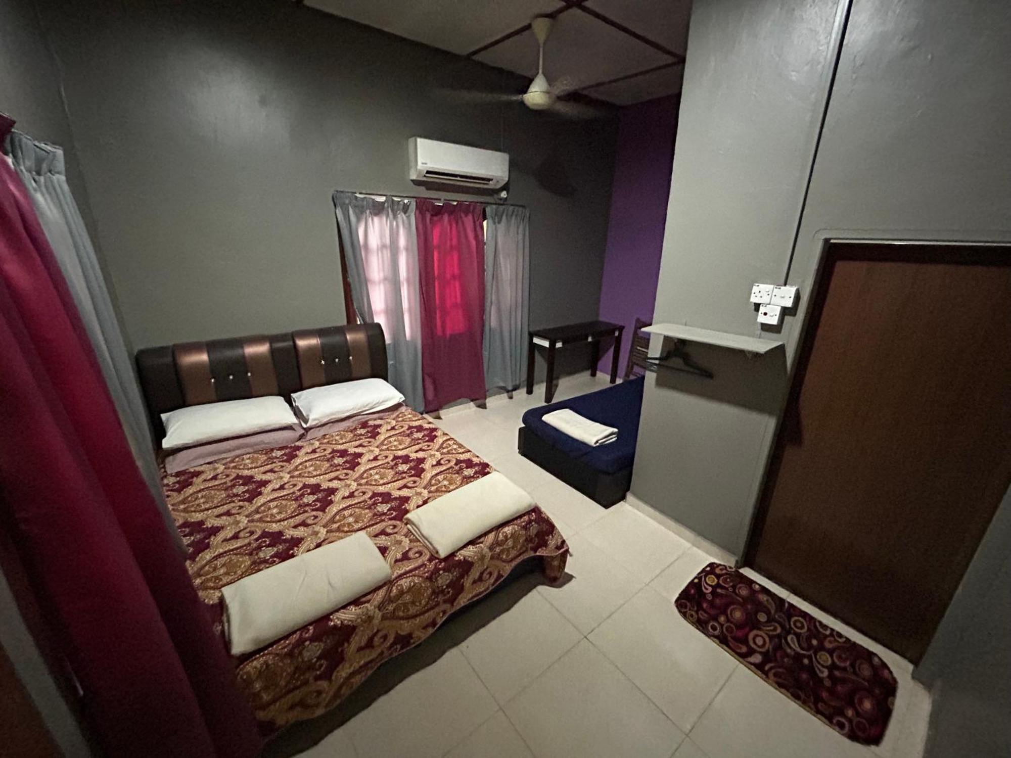 Dtahan Motel Taman Negara Куала-Тахан Экстерьер фото
