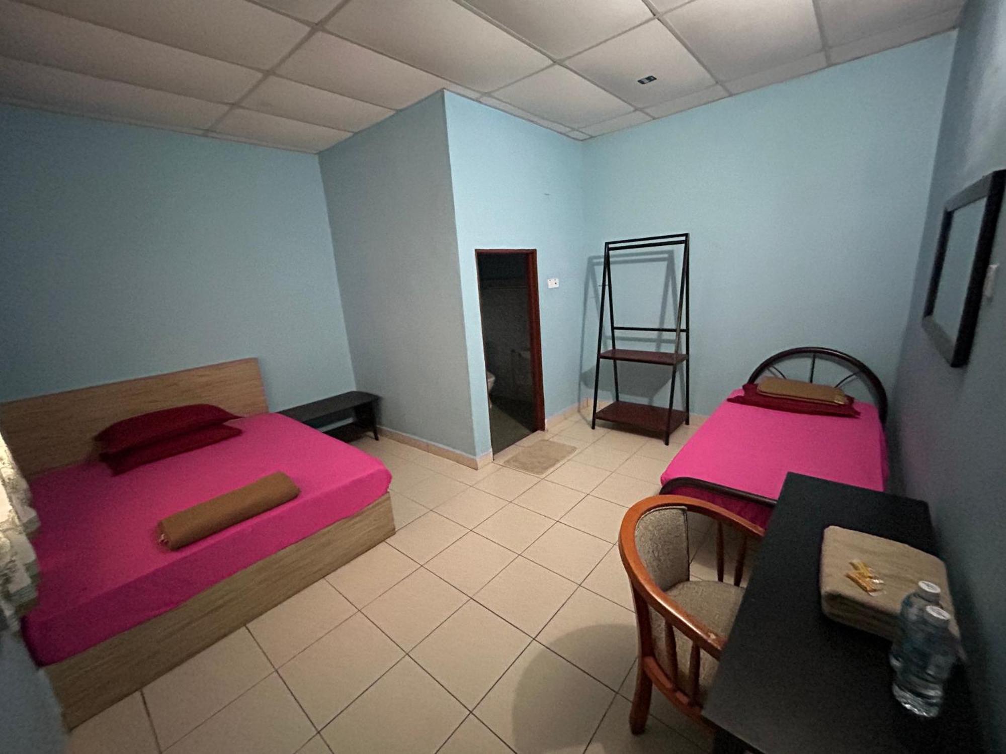 Dtahan Motel Taman Negara Куала-Тахан Экстерьер фото