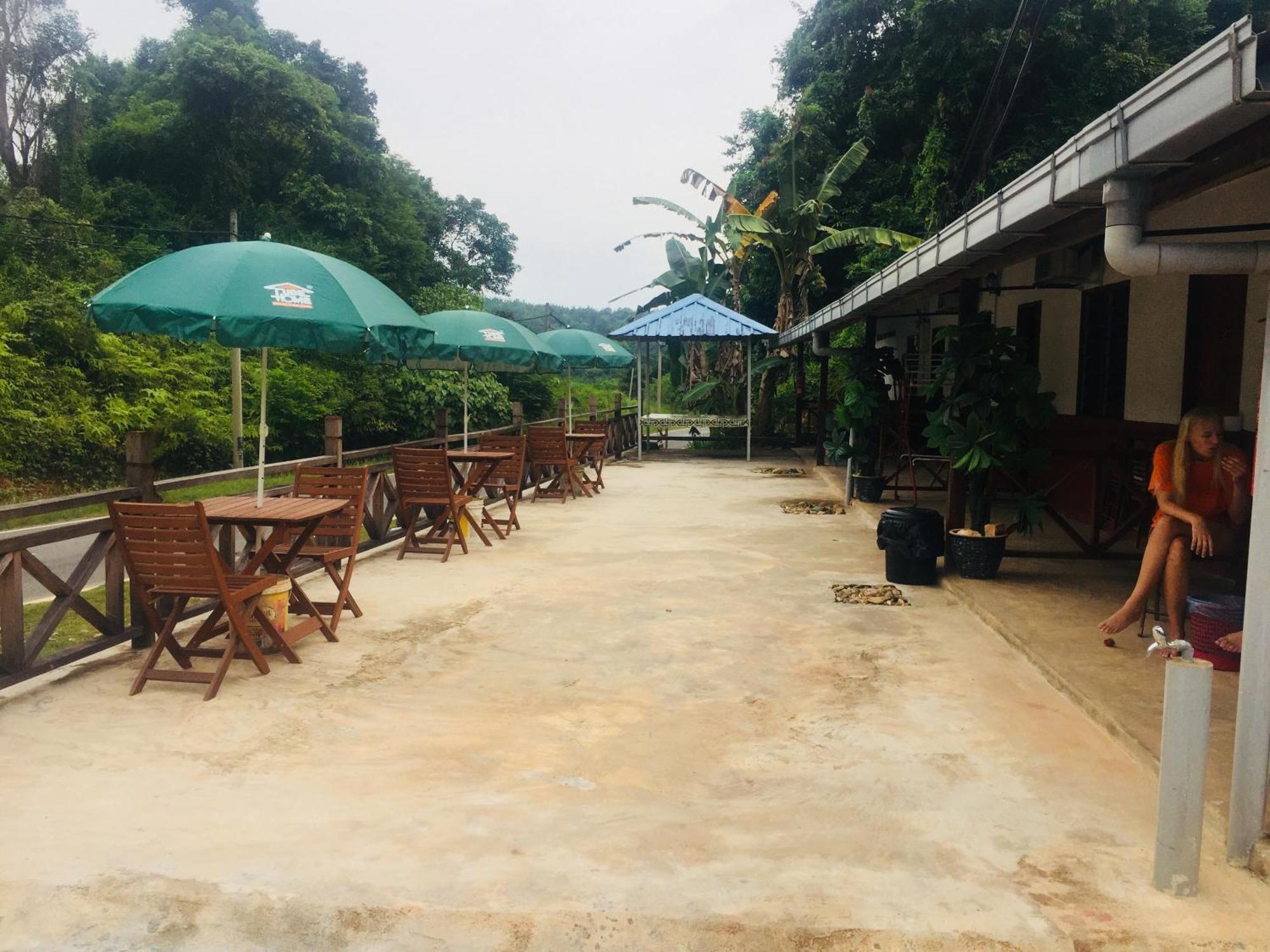Dtahan Motel Taman Negara Куала-Тахан Экстерьер фото